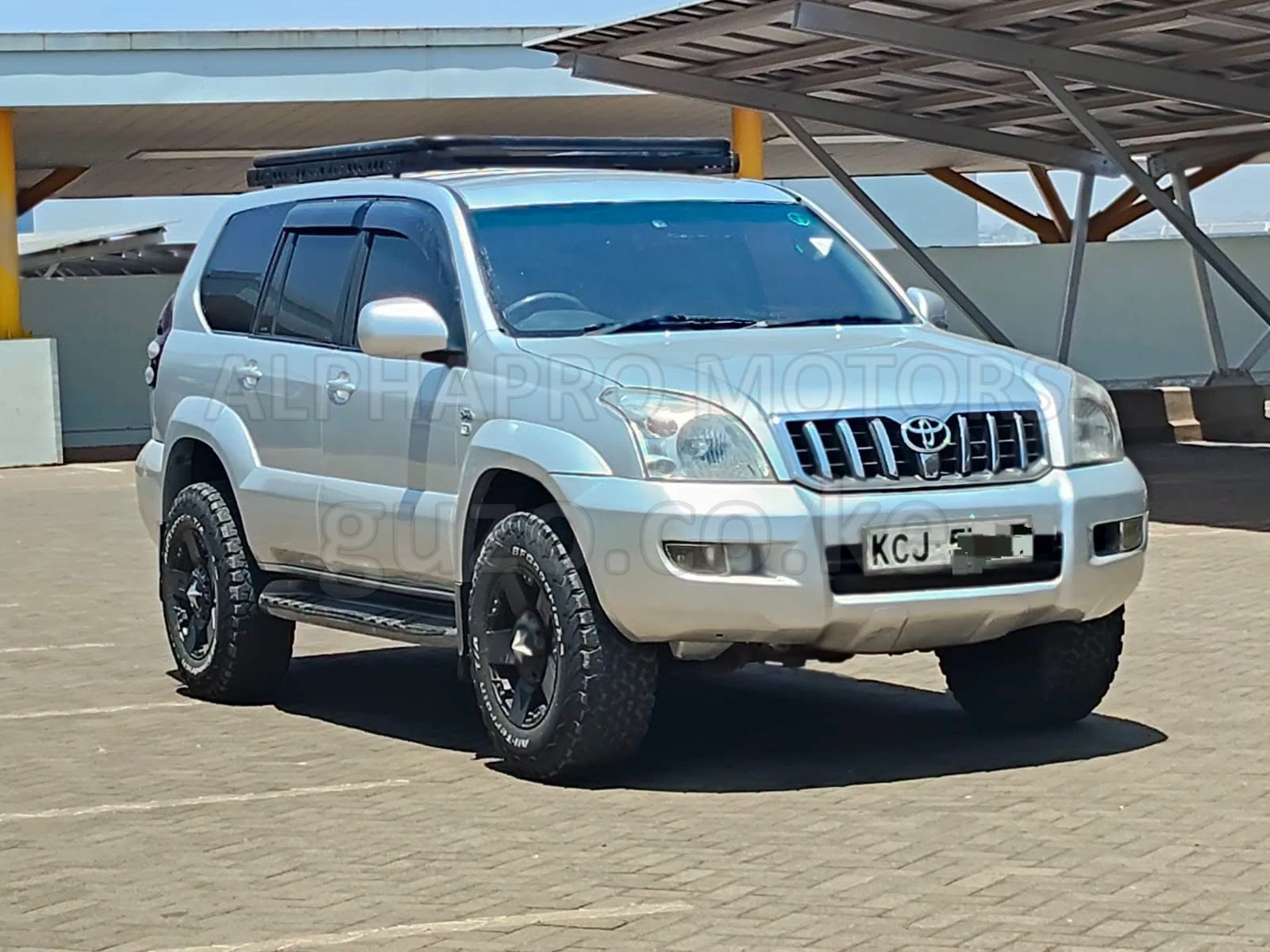Toyota Land Cruiser Prado 120 Series 2009 for Sale in Nairobi