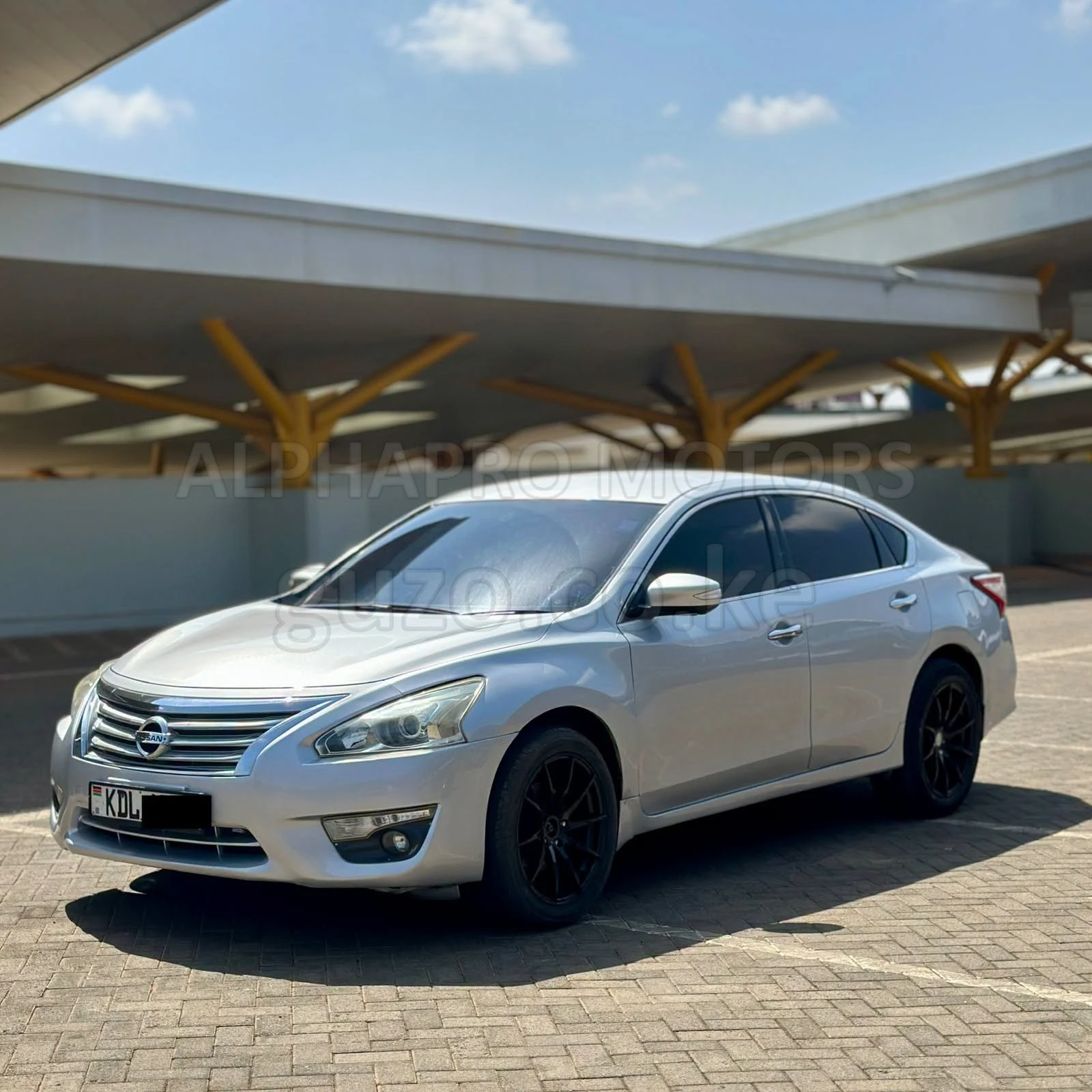 Nissan Teana 2016 for Sale in Nairobi