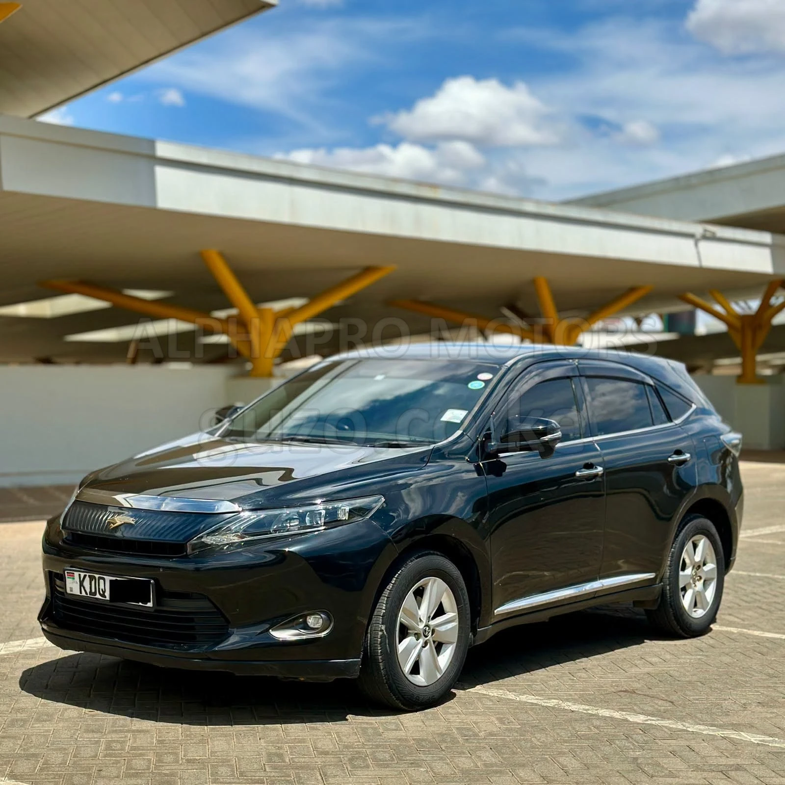 Toyota Harrier 2017 for Sale in Nairobi